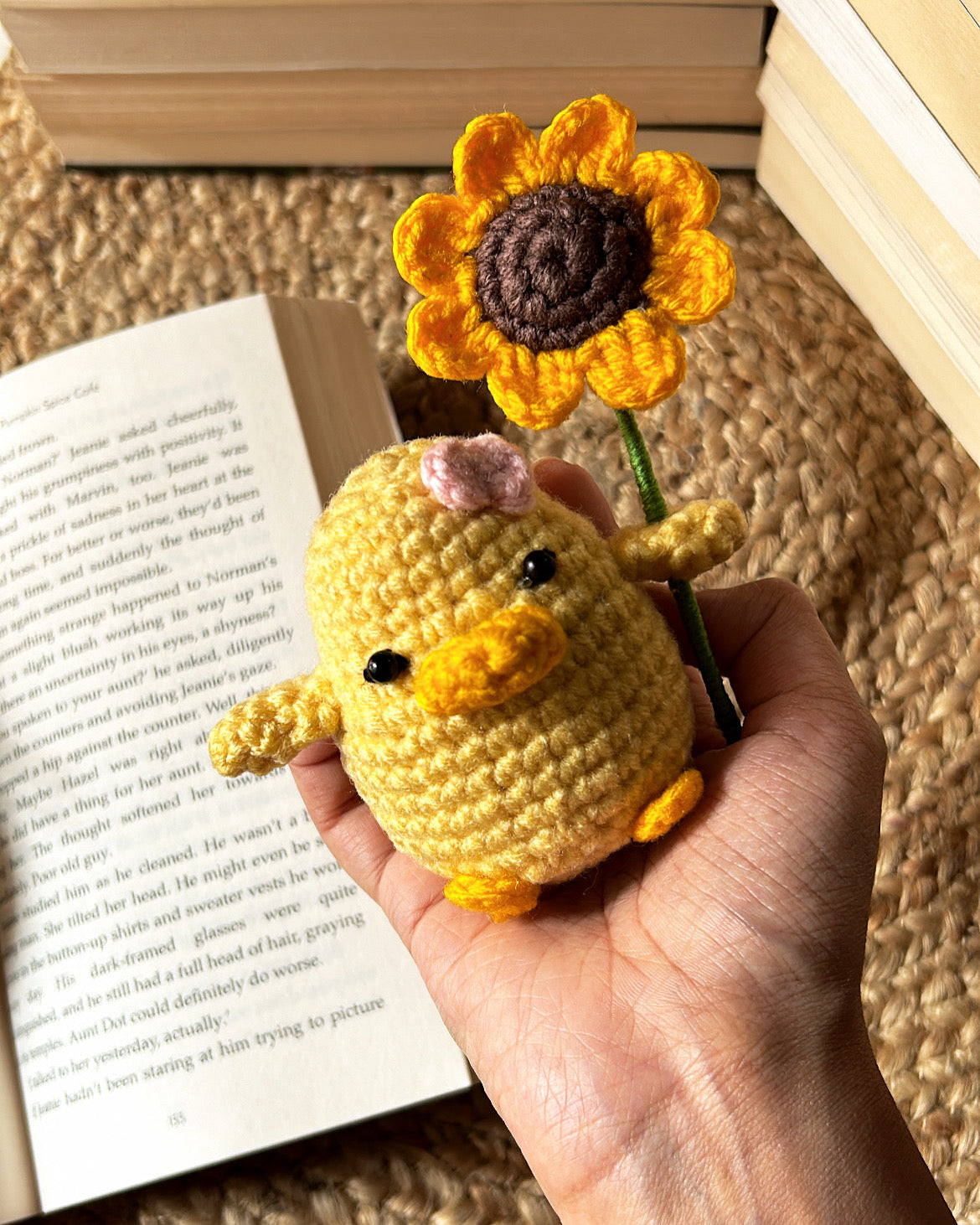 Chickie with Sunflower