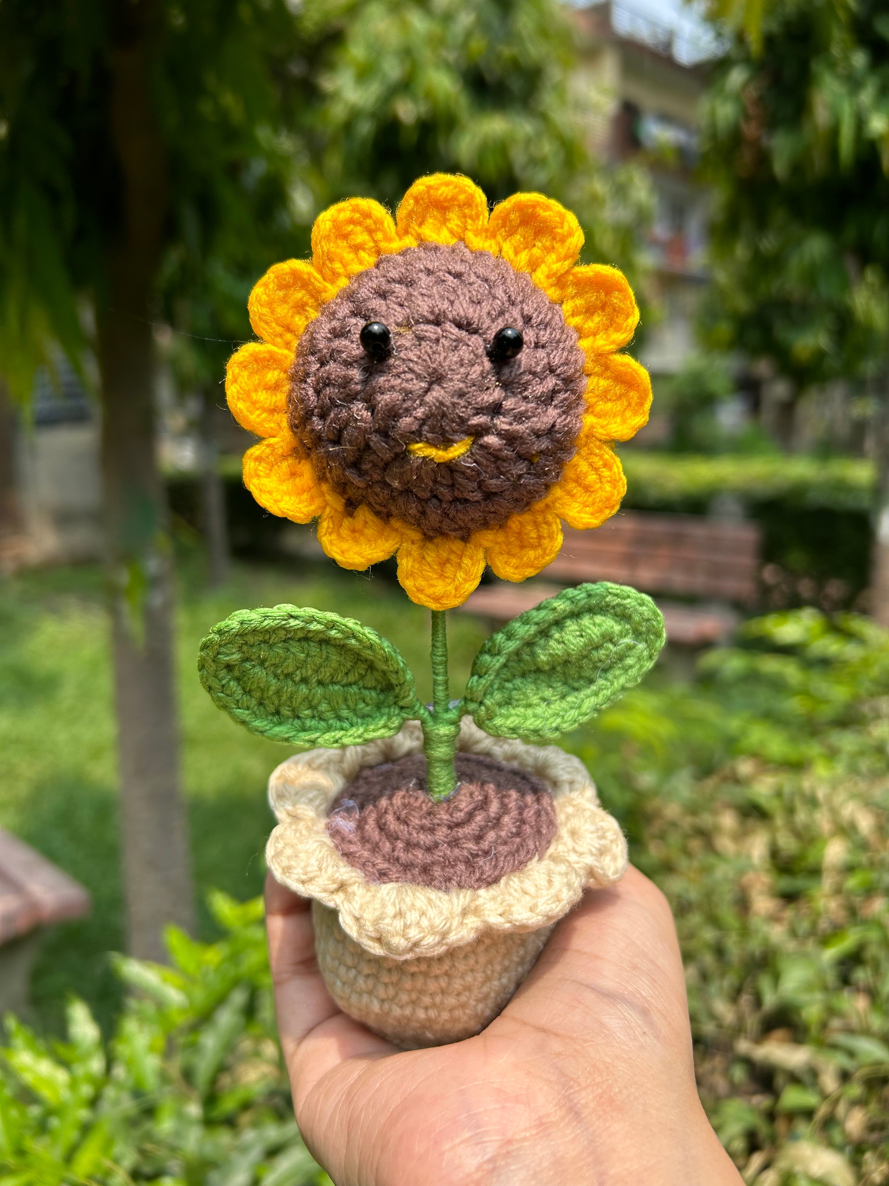 Smiley Sunflower Pot