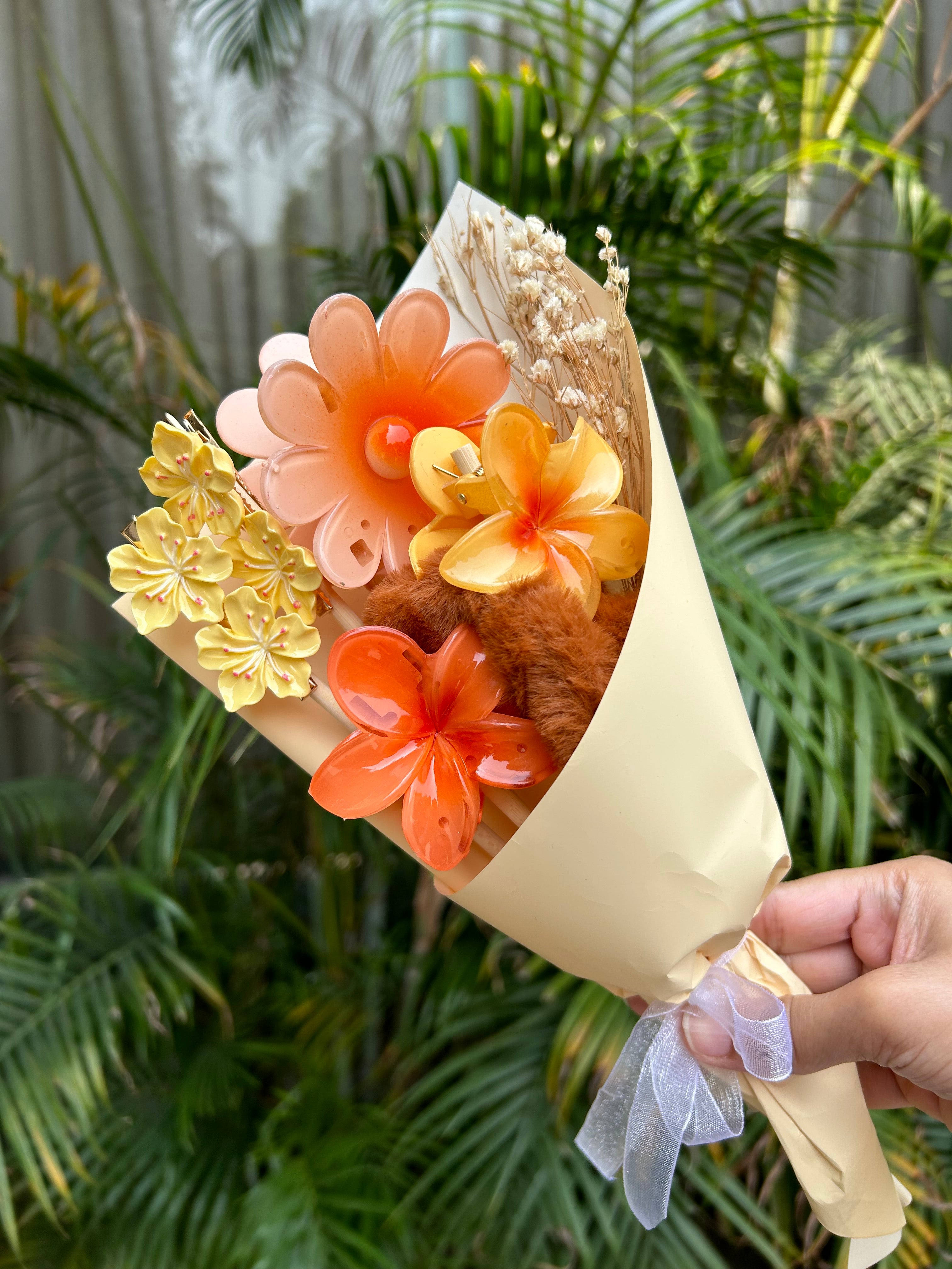 Orange Claw Clip Bouquet